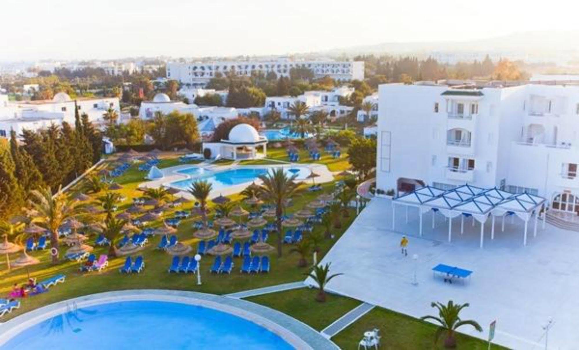 Kinza Hotel 3*